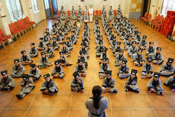 如何在封闭训练中培养篮球战术意识_1
